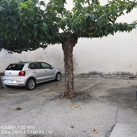 Le Pandora, Proche Tour Magne, Parking Et Terrasse * نيم