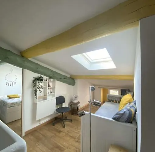 Le Pandora, Proche Tour Magne, Parking Et Terrasse Appartement *