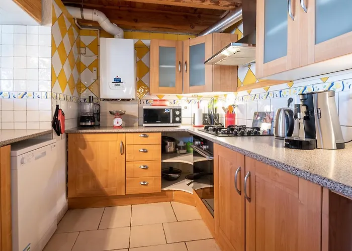 Le Pandora, Proche Tour Magne, Parking Et Terrasse نيم