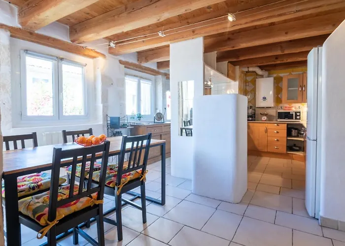 Le Pandora, Proche Tour Magne, Parking Et Terrasse نيم