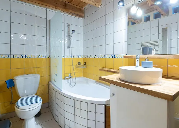 Le Pandora, Proche Tour Magne, Parking Et Terrasse شقة *